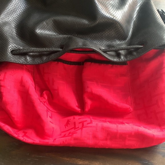 Elaine Turner black snake embossed hobo bag with tassels pre loved condition - Picture 12 of 12